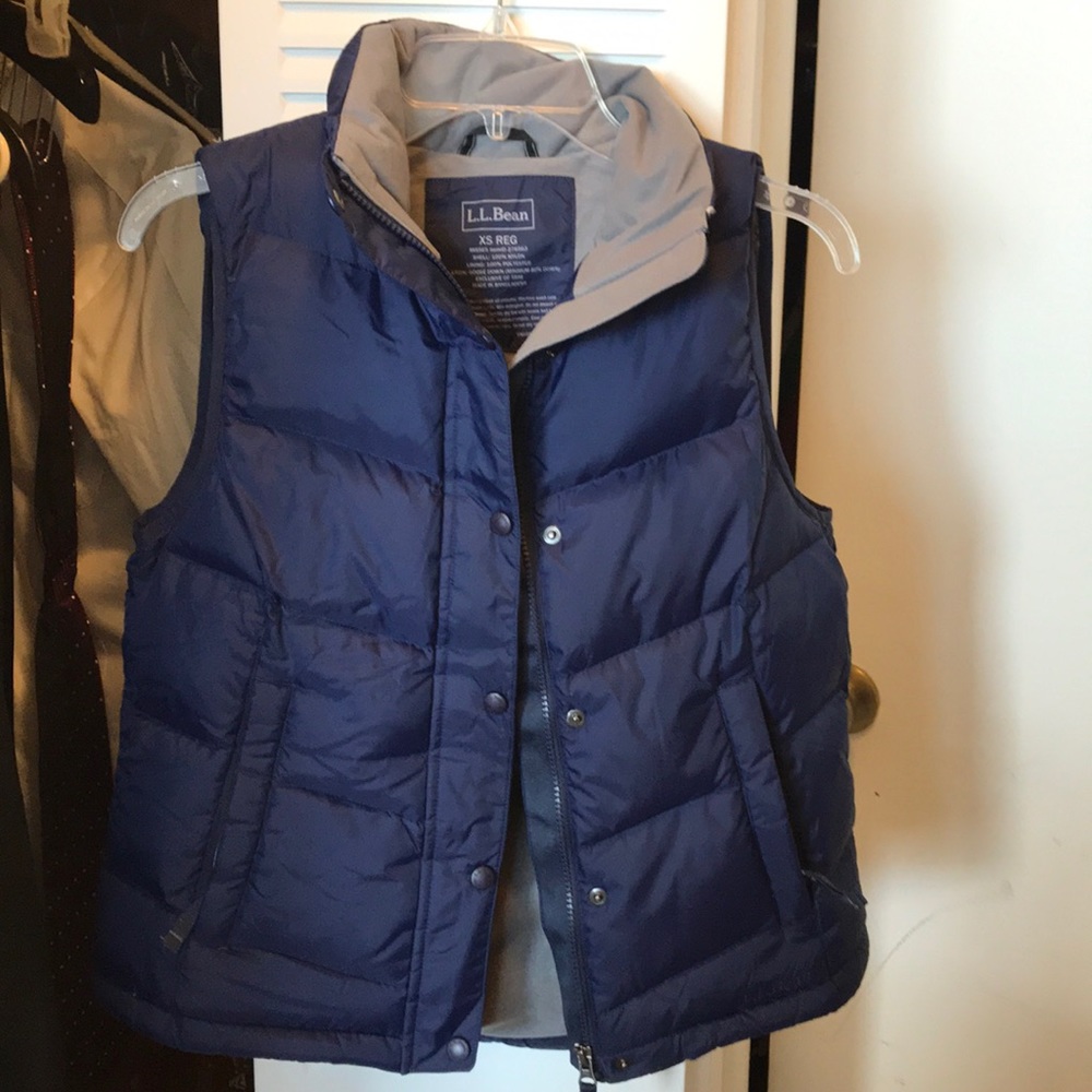 L.L. Bean blue puffer vest - perfect condition!!
